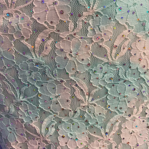 New! Beautiful Floral Lace Dressy Turquoise Tank - Picture 7 of 15